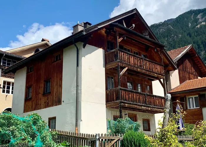 Tga Clavo Apartment *